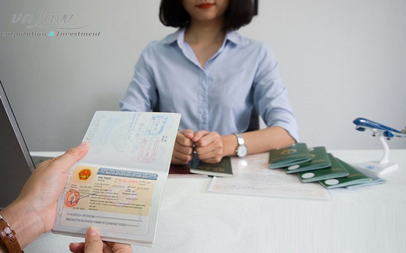 Người nước ngoài cần visa khi đi xin việc tại Việt Nam