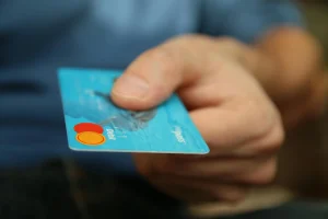 Lãi suất kép thẻ tín dụng